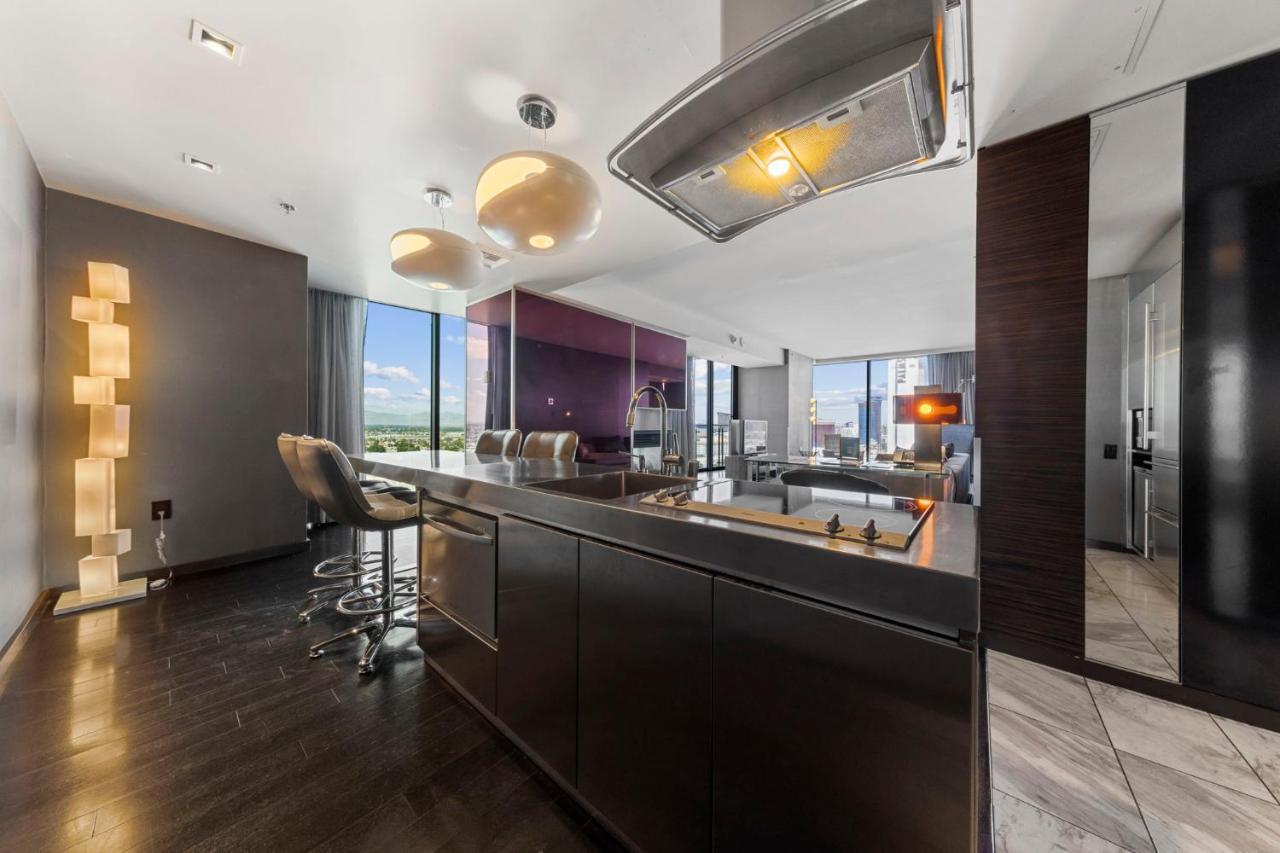 Huge Modern Luxury 17 Floor Panoramic Corner Suite With Open Balcony Las Vegas Exterior foto
